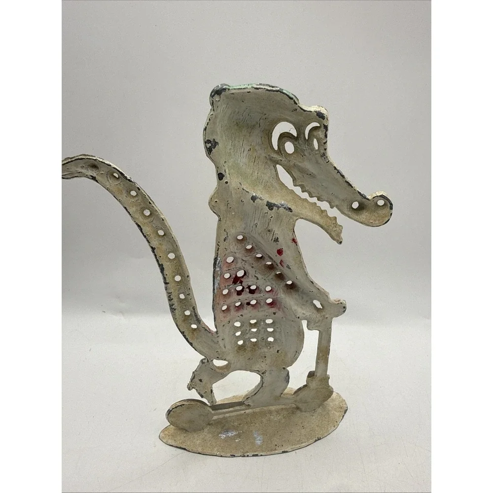 Vintage Painted‎ Metal Alligator Pierced Earring Holder Tree